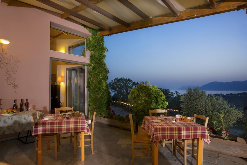 Eleonas Hotel Rovies Exterior foto