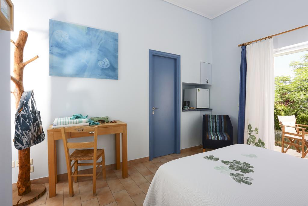 Eleonas Hotel Rovies Exterior foto