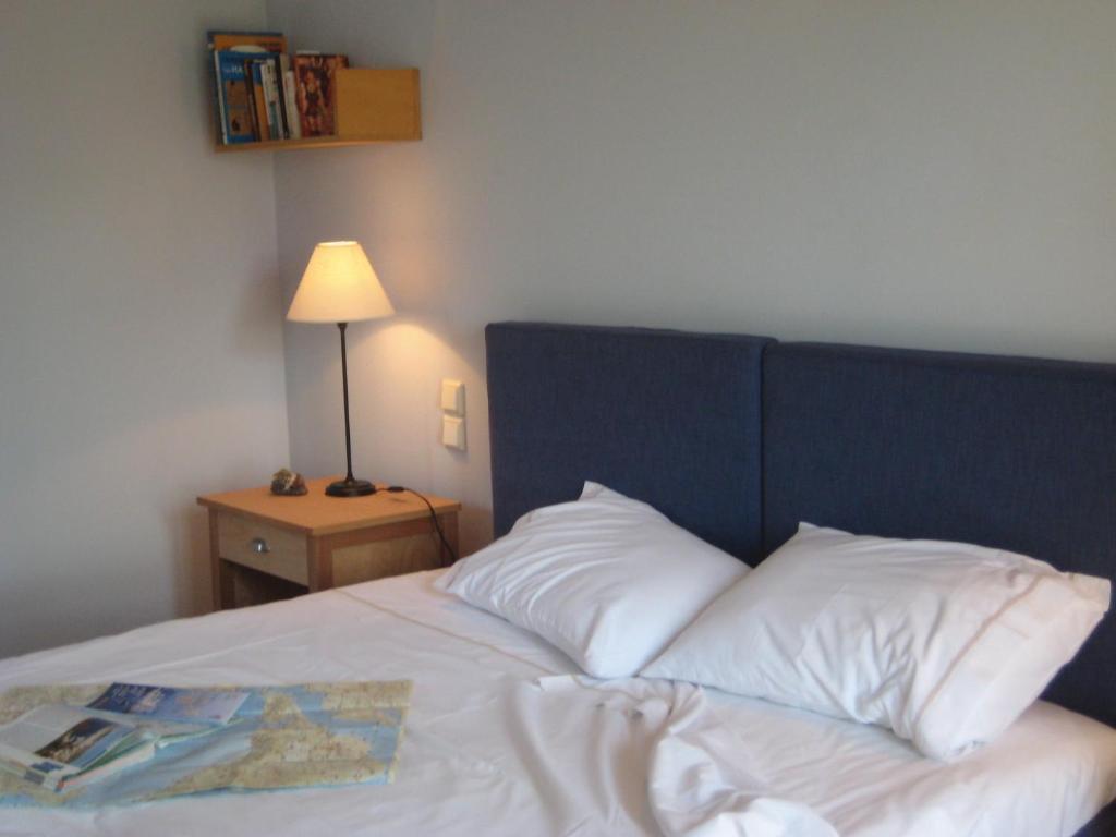 Eleonas Hotel Rovies Exterior foto